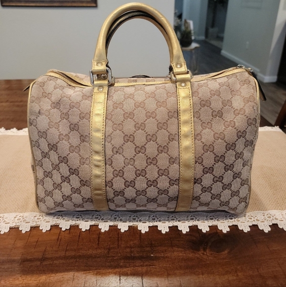 Gucci Handbags - 🎉SOLD🎉 Authentic Gucci Boston bag